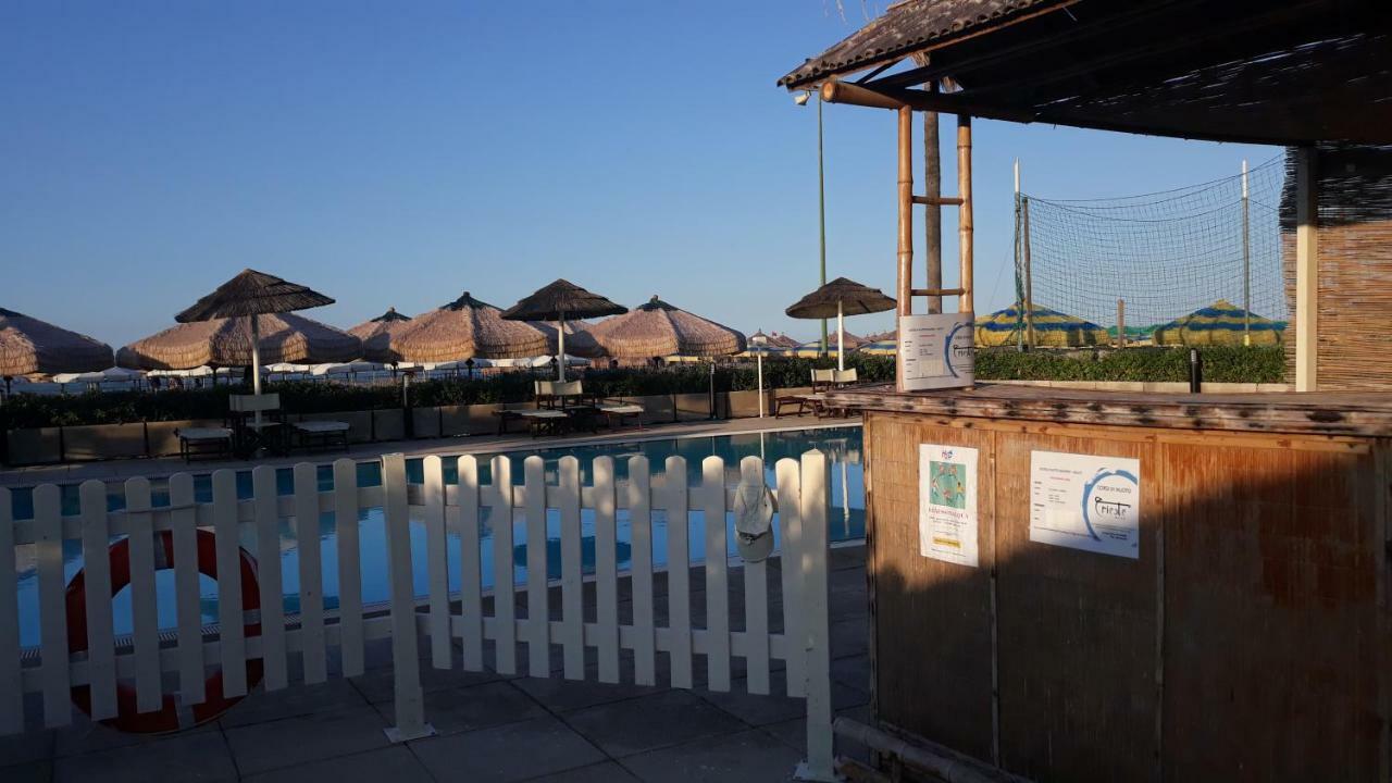 Suites Florence Pescara Bagian luar foto